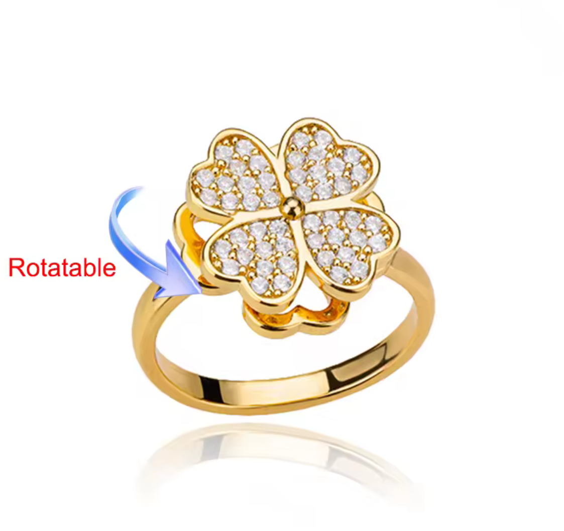 Balance Clover Ring