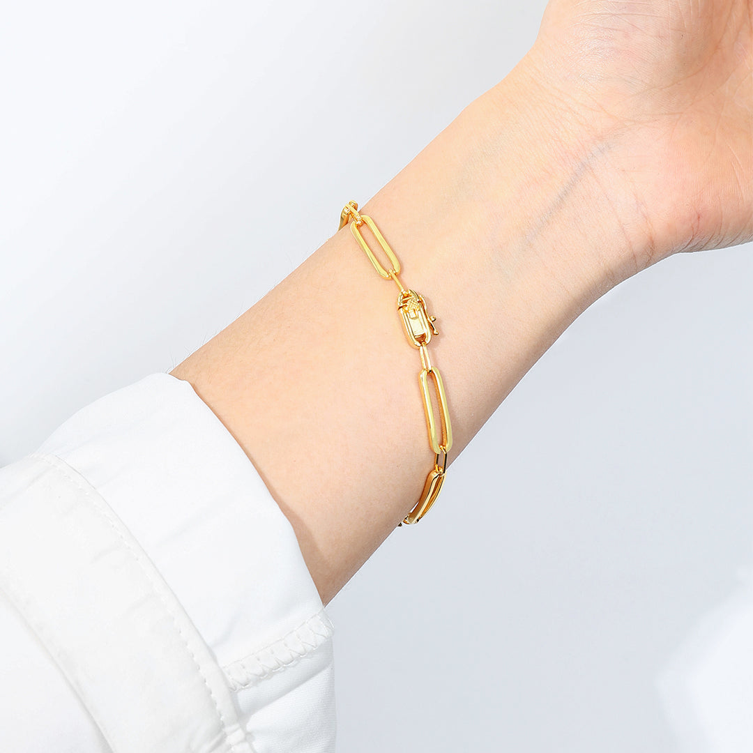 Pave Diamond Paperclip Bracelet