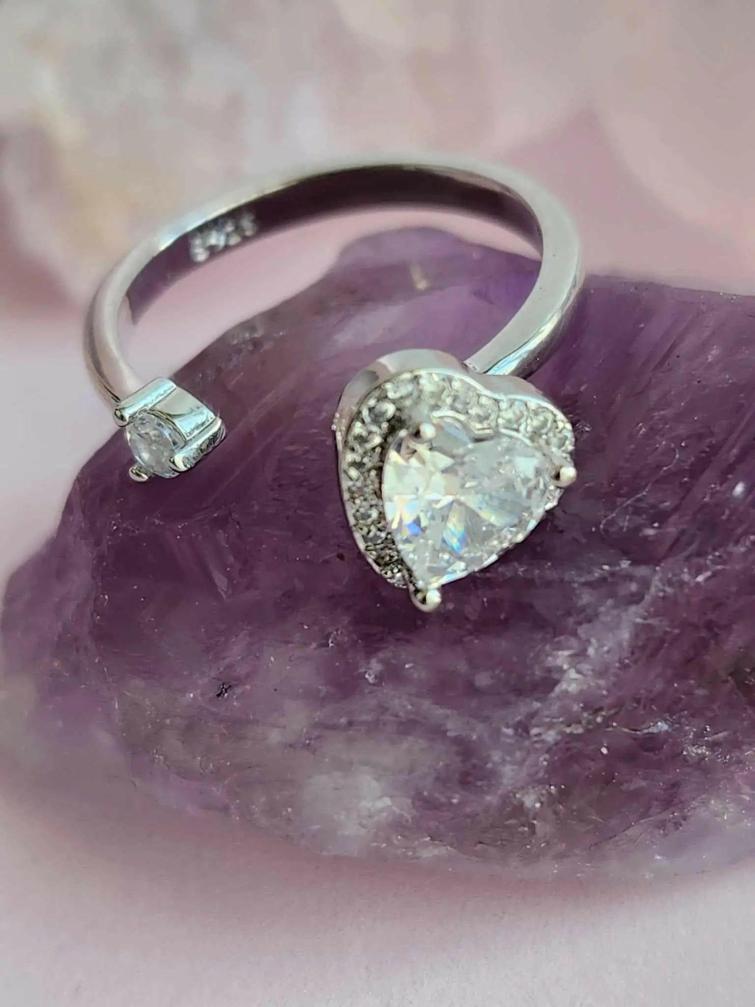 Clear Heart Gemmed Fidget Spinner Ring