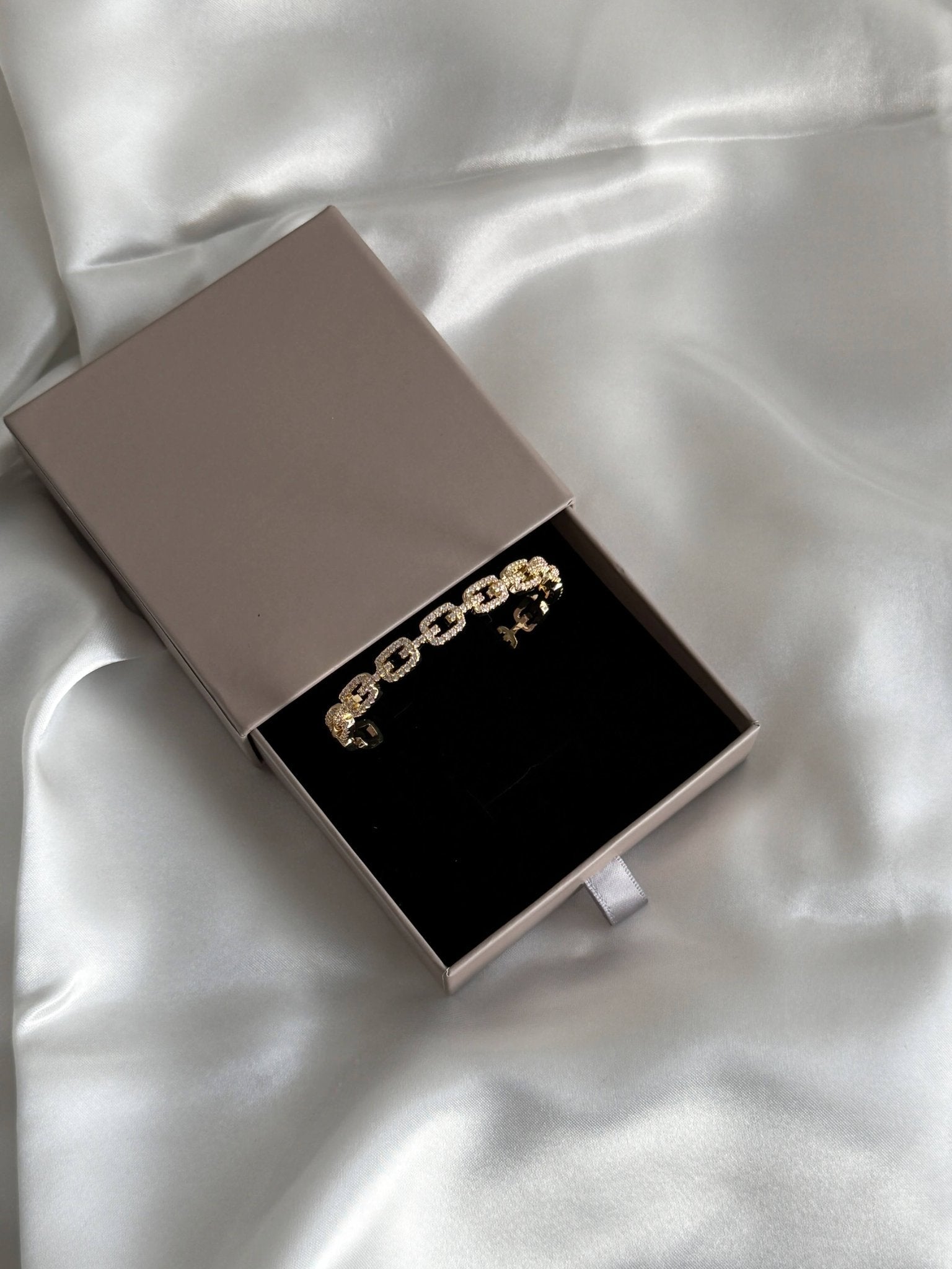 Amelise Adjustable Rhinestone Link Cuff Bracelet