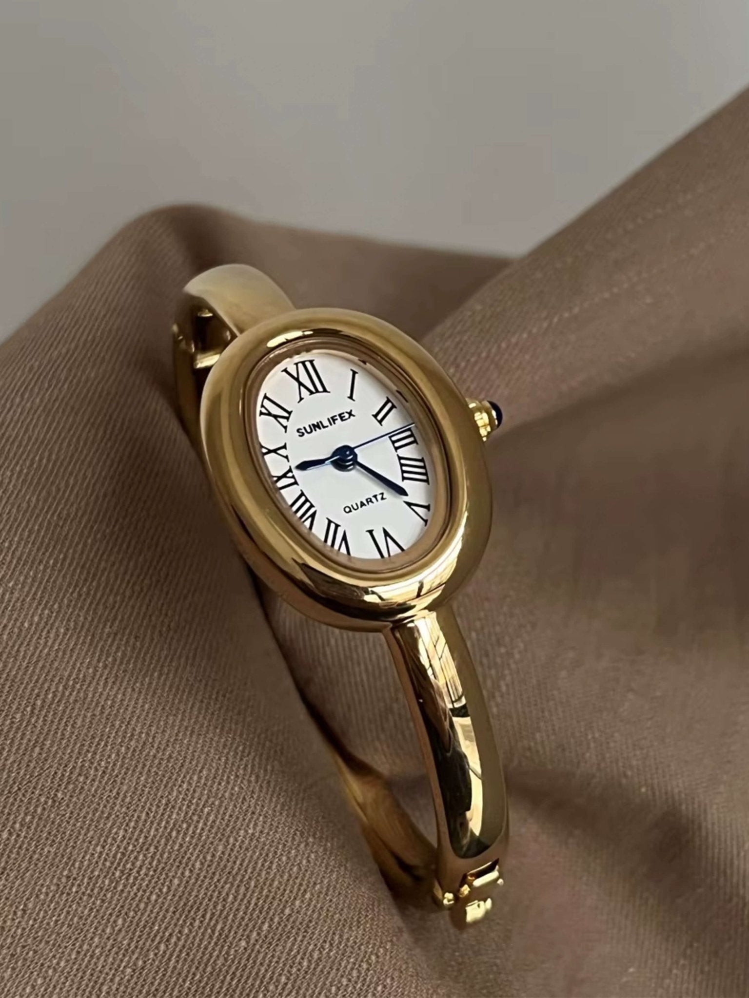Josephine vintage bangle Watch