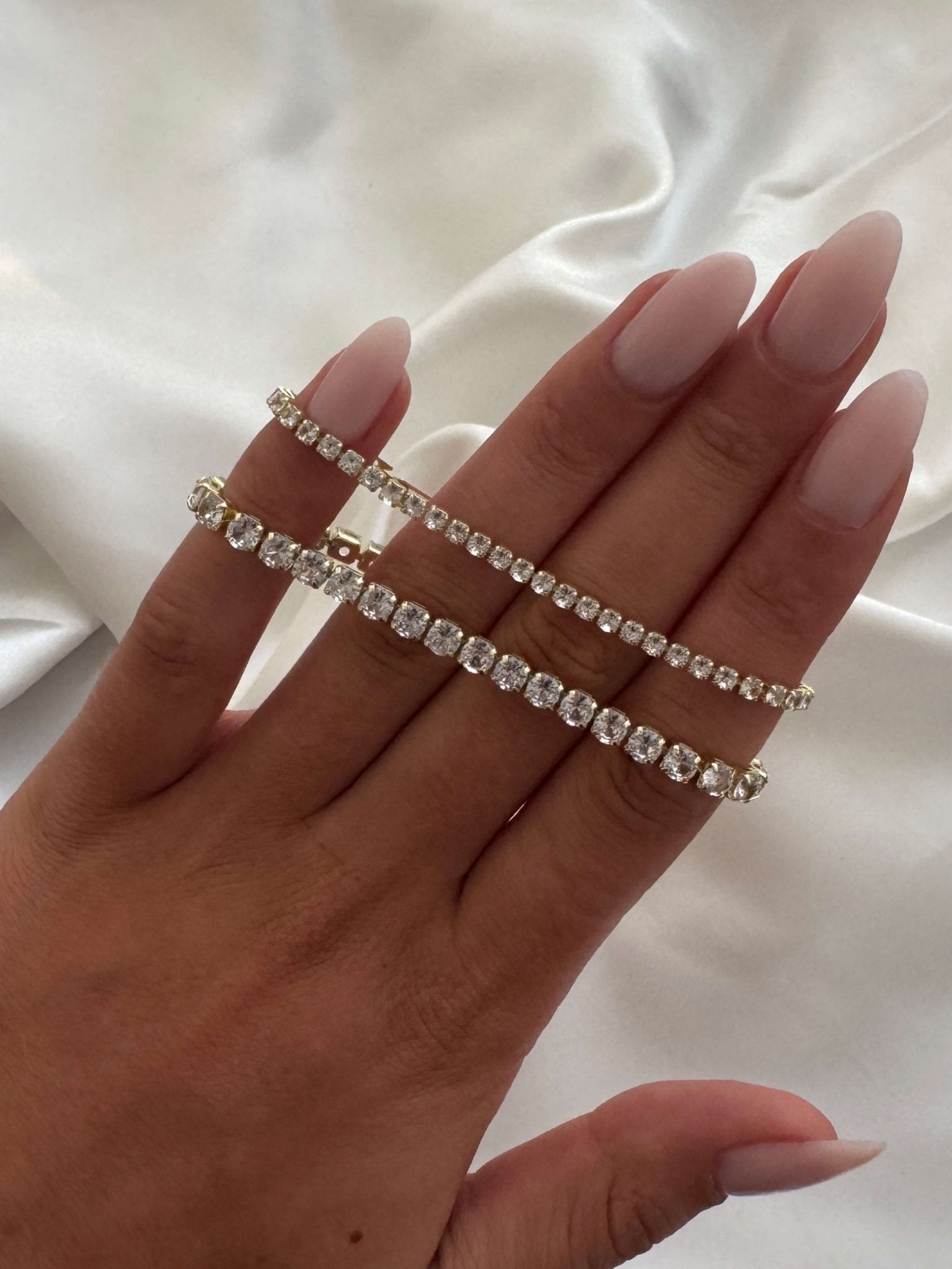 Round Cut Zirconia Tennis Bracelet