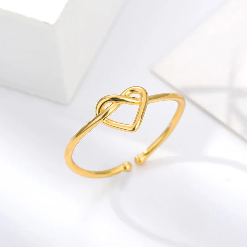Mina Heart Ring