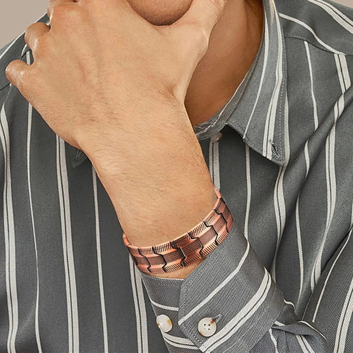 Trivora Energy Bracelet – Copper & Titanium Link Chain with Natural Stones