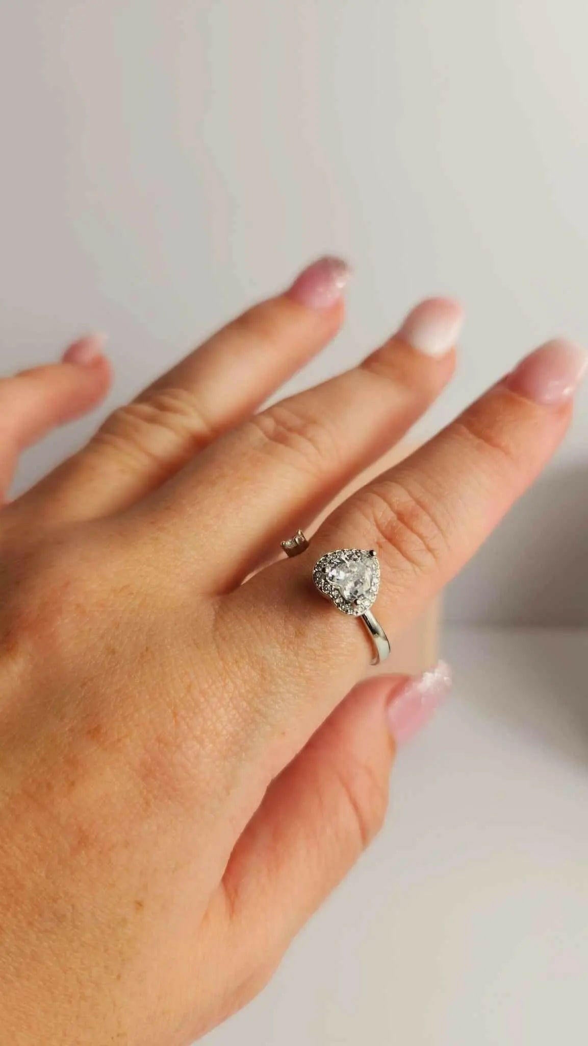Clear Heart Gemmed Fidget Spinner Ring