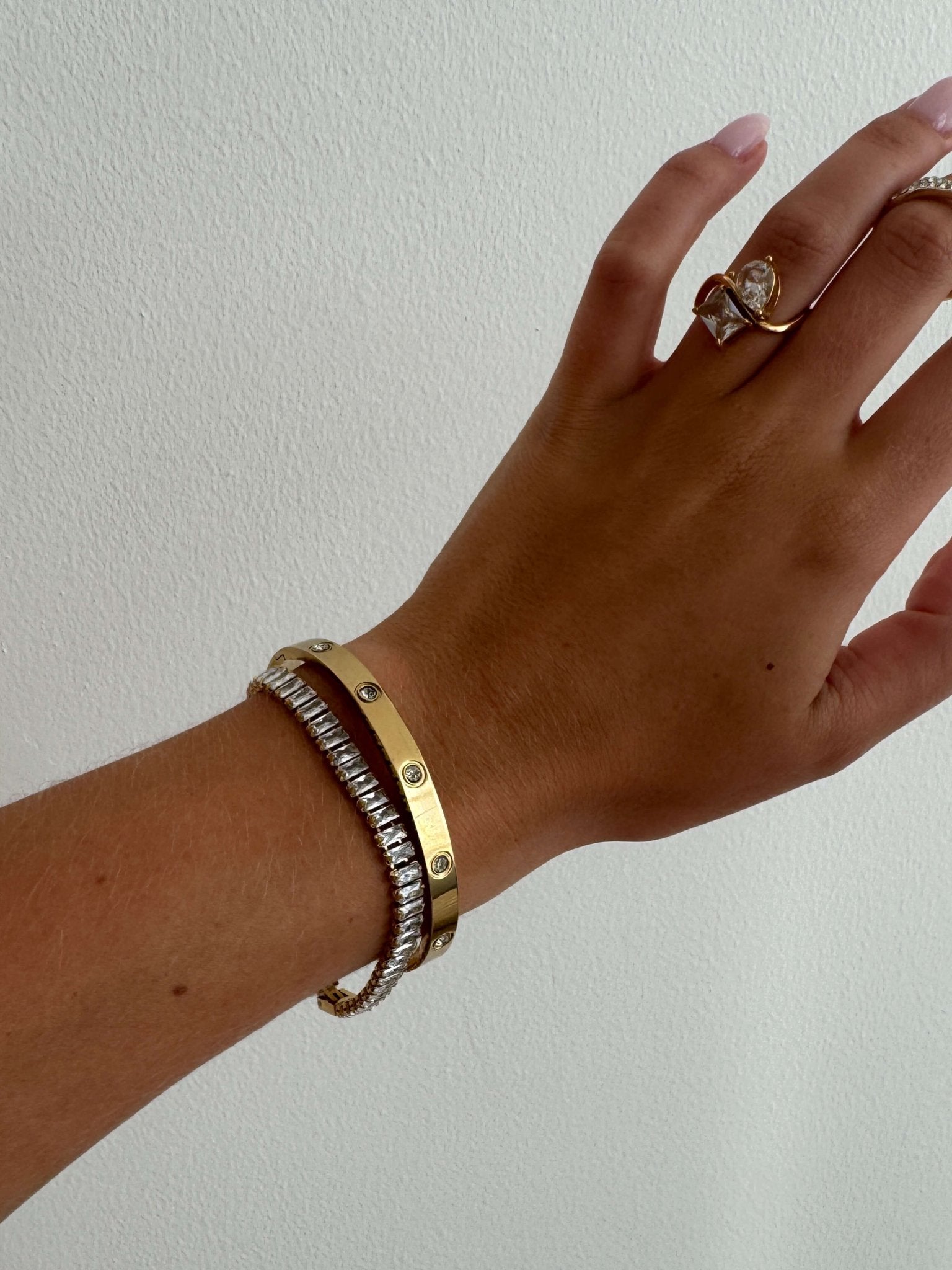 Baguette Cut Zirconia Tennis Bracelet