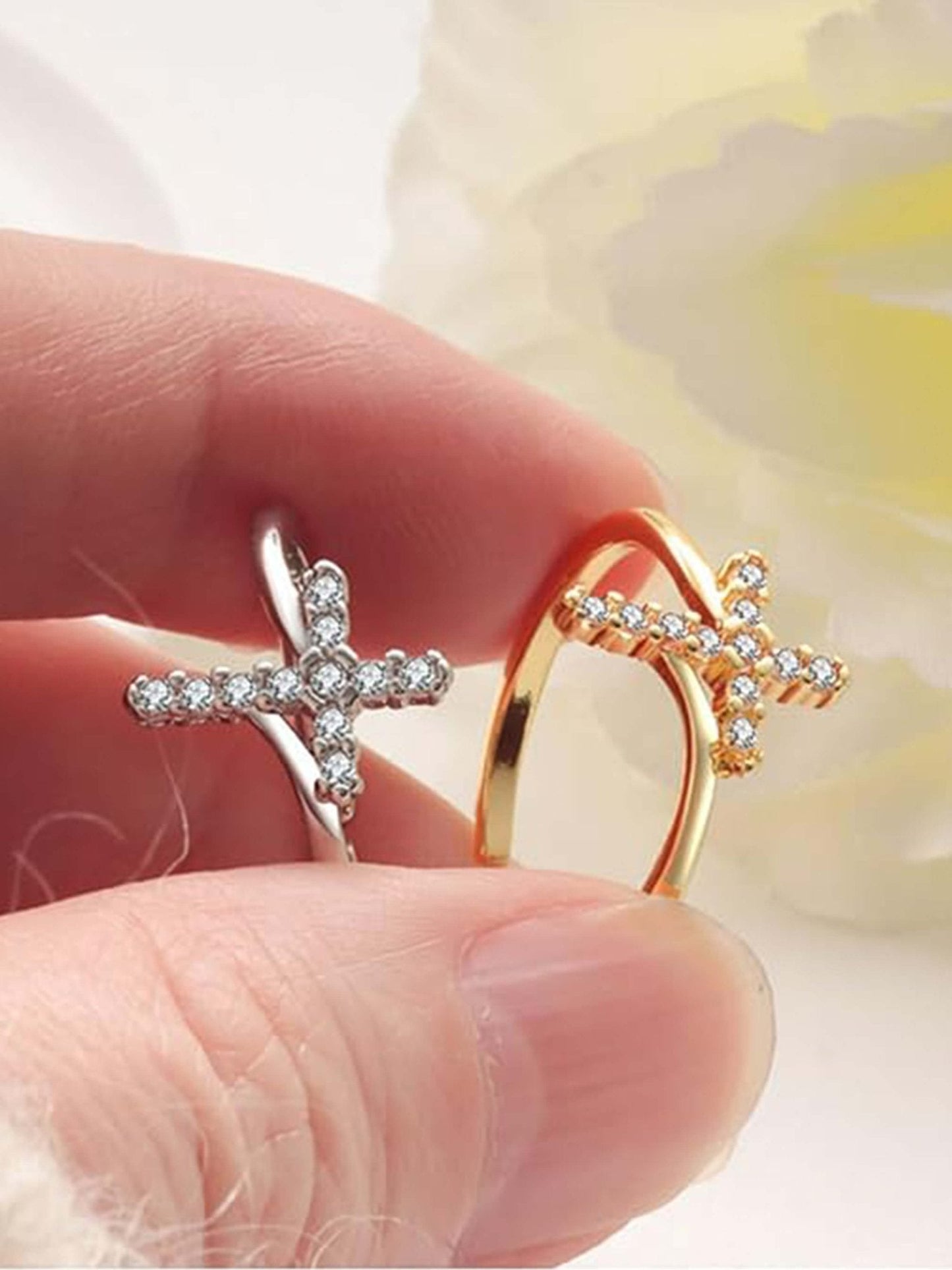 Divina Cross Ring