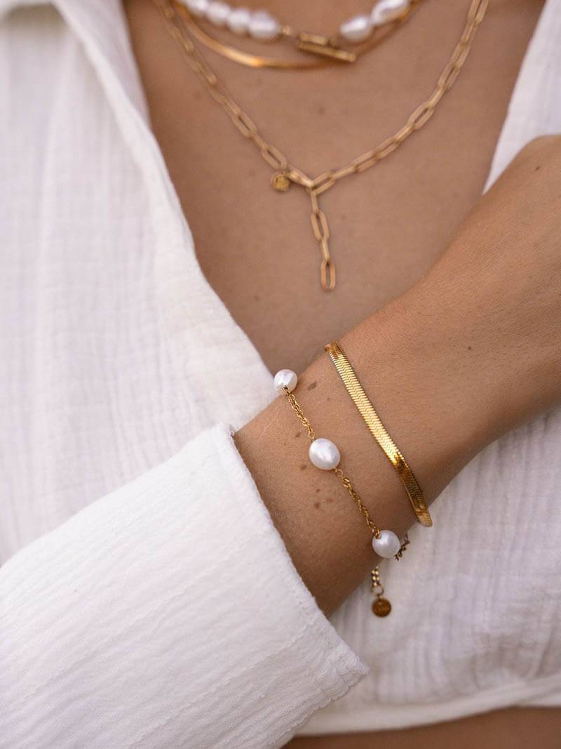 Sleek Chain Bracelet